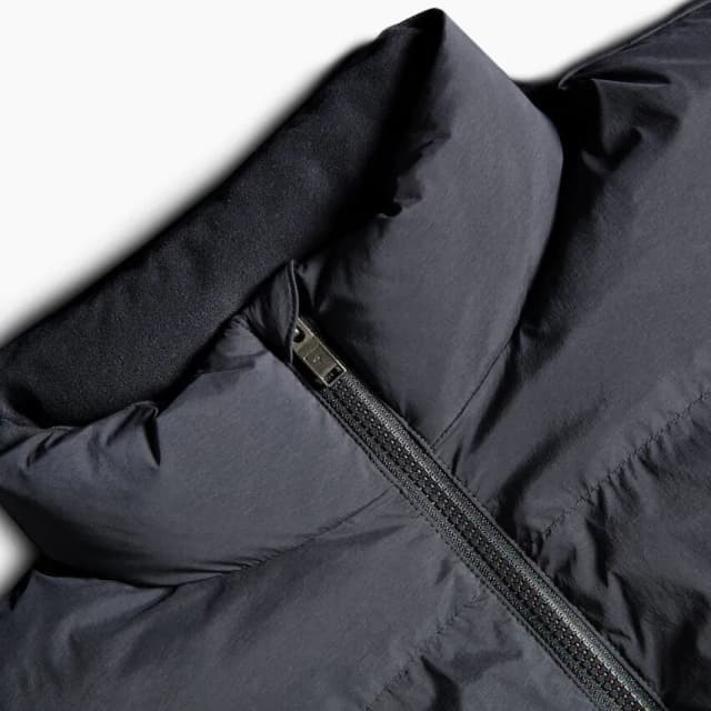 imagen de Women's Cropped Puffer Jacket